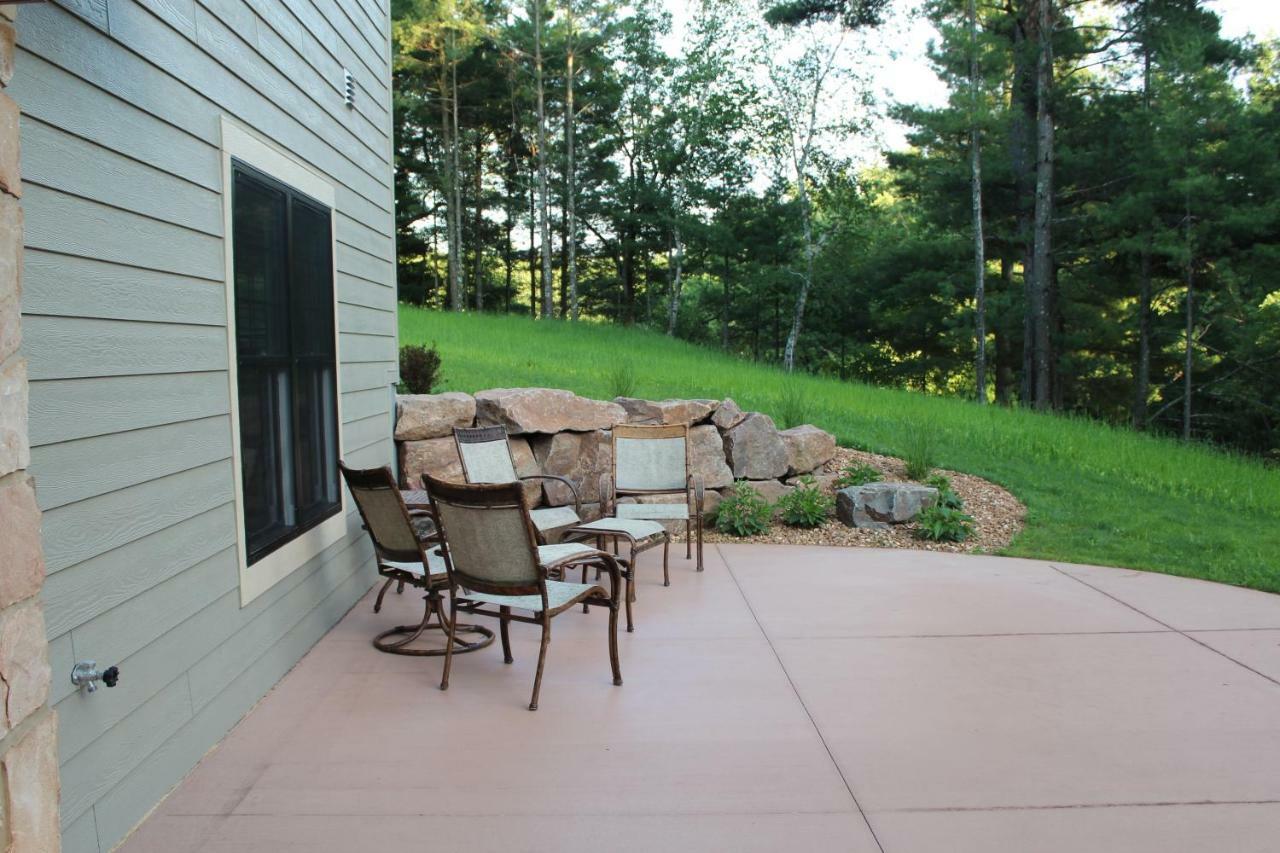 Inn At The River Wausau Exterior photo